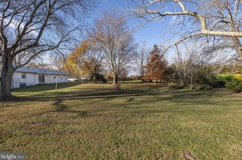 3884 Bayside Dr, Dover DE  19901-7168 exterior