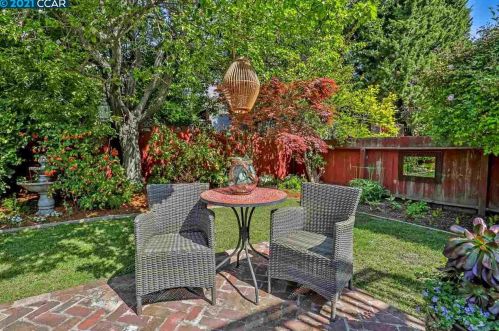 4171 Howe St, Oakland CA  94611-5117 exterior