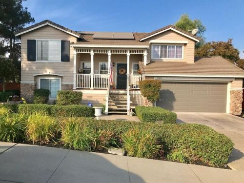 7005 Prestwick Dr, Riverbank, CA 95367-3320