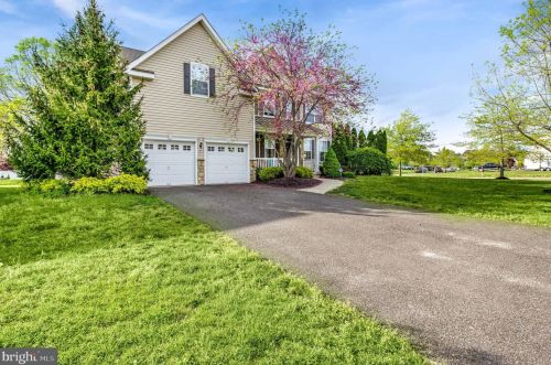 7 Westbury Dr, Berlin Boro NJ  08009-9681 exterior