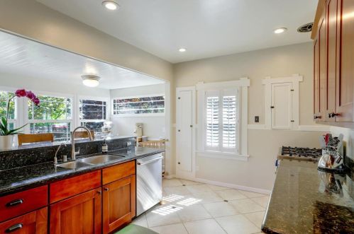 696 Coe Ave, San Jose CA  95125-2210 exterior