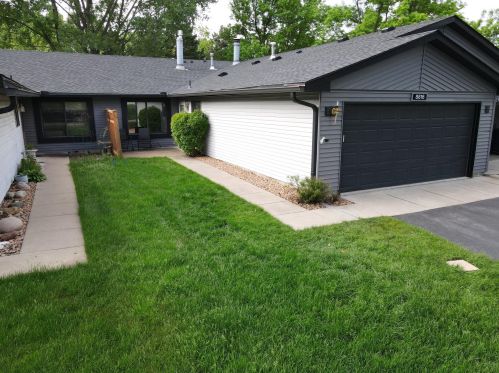 8816 134th St, Saint Paul, MN 55124-7224