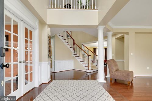 13651 America Dr, Bristow, VA 20136-5780