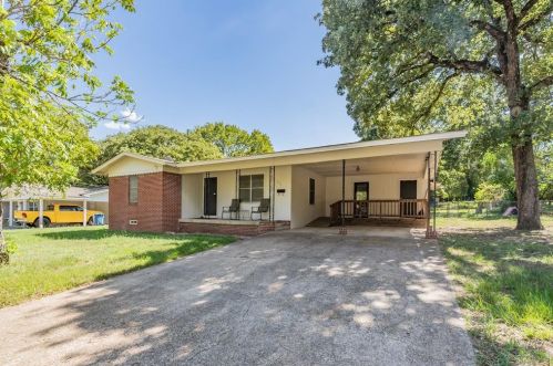 515 Ravenwood Dr, Athens, TX 75751-3123