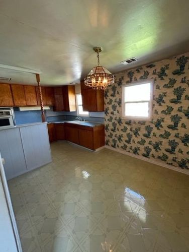 112 Clanton Ave, Woodland CA  95695-4648 exterior