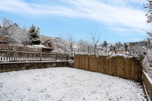 31-31 Dilworth St, Pittsburgh, PA 15211-1913
