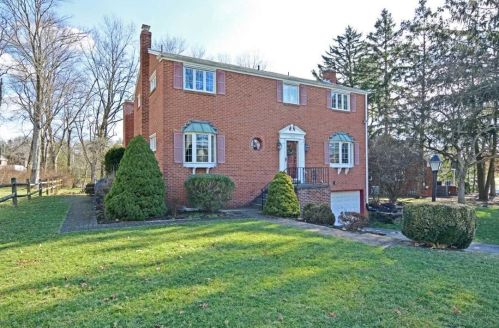 1324 Powers Run Rd, Pittsburgh, PA 15238-2528