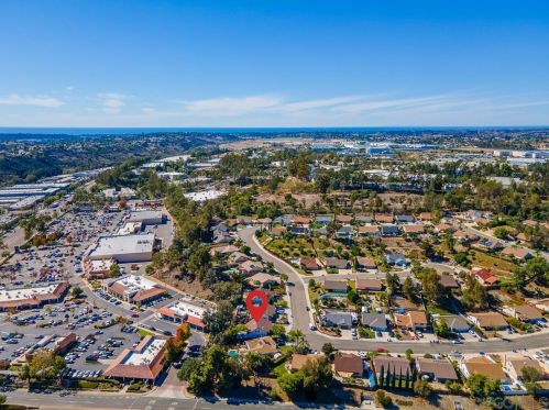 4137 Auburn Ave, Oceanside CA  92056-6018 exterior