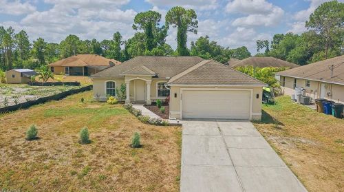 3309 19th St, Lehigh Acres, FL 33976-3556