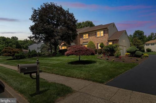 1035 Carriage Ln, Blue Bell, PA 19422-3014