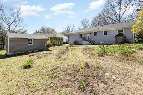 3508 Cloverdale Dr, Greensboro NC  27408-2904 exterior