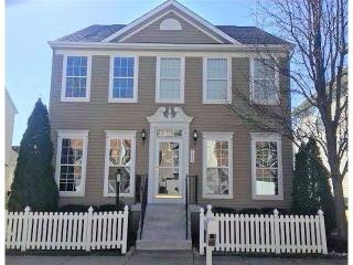 7247 Mariemont Cres, Cincinnati, OH 45227-3930