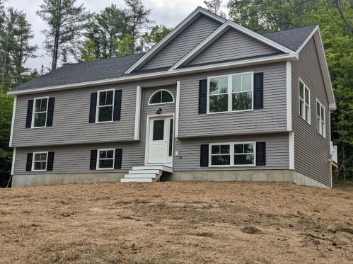 83 Nutting Rd, Sunapee, NH 03782-3727