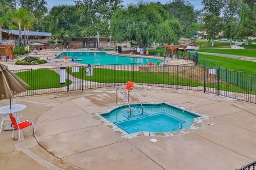 26830 Avenue Of The Oaks, Santa Clarita CA  91321-1451 exterior