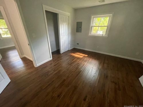 495 Silver St, Bridgeport CT  06610-1023 exterior