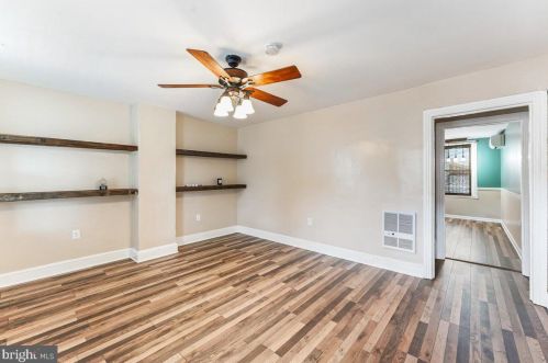 85 Washington St, Delaware City, DE 19706-7781