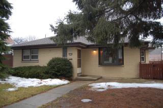3936 Cudahy Ave, Cudahy, WI 53110-1236