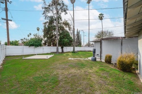 1404 Marbury St, West Covina CA  91791-1205 exterior