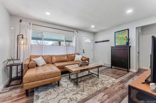 4121 Pearl St, Englewood CO 80113-4740 exterior