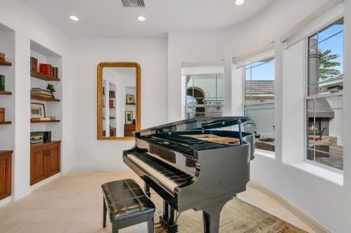 51464 Marbella Ct, La Quinta CA  92253-9056 exterior