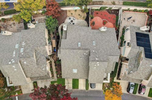 1547 Trimingham Dr, Pleasanton CA  94566-8407 exterior
