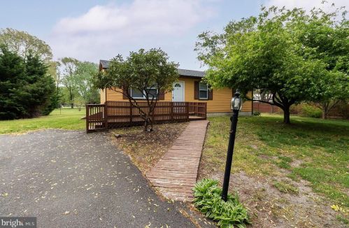 25 Johns Way, Newfield, NJ 08344-4720
