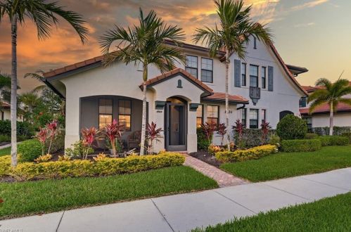 1431 Santiago Cir, Naples, FL 34113-8492