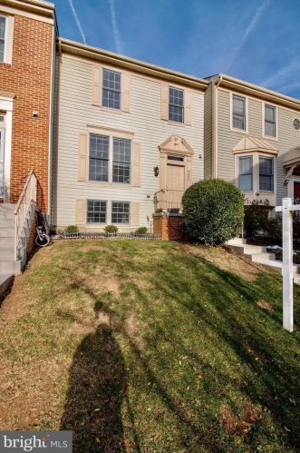 9062 Marie Ct, Lorton, VA 22079-1700