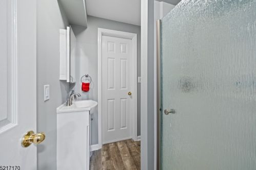 41 Dory Dilts Rd, Flemington NJ  08822-2805 exterior