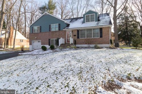 1217 Heather Ln, Wilmington, DE 19803-3523