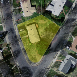 22 Linda Ln, Newton MA 02461-2100 aerial view