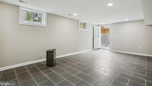 3121 Celadon Ln, Falls Church VA  22044-2610 exterior