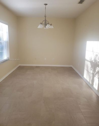 554 Reddicks Cir, Winter Haven FL  33884-3404 exterior