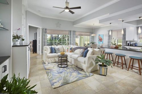 7998 Valentina Ct, Naples, FL 34114-2689