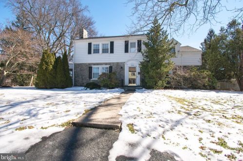 1206 Virginia Rd, Wilmington, DE 19809-2034