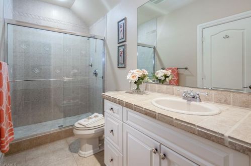 3621 Bay Crk Dr, Bonita Springs FL 34134-1907 exterior