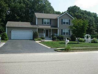 37 Ginger Trl, Coventry RI  02816-8262 exterior