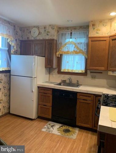 59 Collings Ave, Camden, NJ 08108-1509