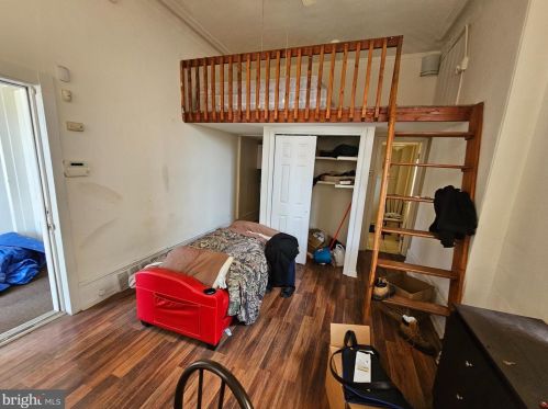 611 Main St, Norristown PA  19401-4556 exterior