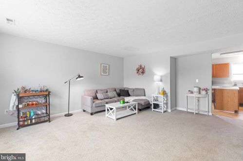 9814 Coventry Creek Dr, Fredericksburg, VA 22408-7729