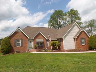4052 Elwin Dr, Cookeville, TN 38506-8666
