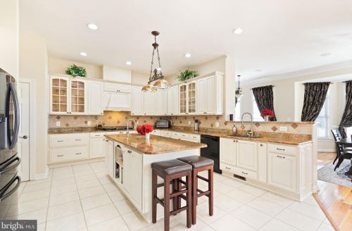 15840 Parnell Ct, Haymarket VA  20169-1667 exterior