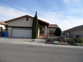 2115 Sierra Linda Dr, Barstow, CA 92311-5781