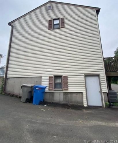 27 Melrose St, Bristol CT  06010-6134 exterior