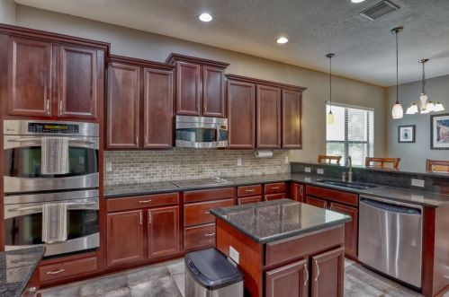 19401 Sweet Grass Way, Lutz FL  33558-5016 exterior