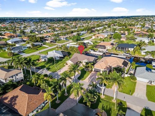 5207 11th Pl, Cape Coral, FL 33914-7028