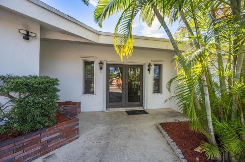 1152 Stoneway Ln, West Palm Beach, FL 33417-5624
