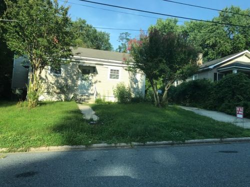 915 Lindell Rd, Greensboro, NC 27403-2014