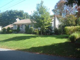 18 Barberry St, Glenwood, NJ 07418-1913