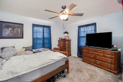 717 12 St, Mishawaka IN 46544-5441 exterior